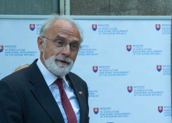 Minister pôdohospodárstva a rozvoja vidieka SR Ján Mičovský (Foto: SITA/Ľudovít Vaniher)