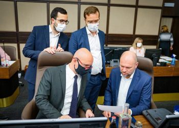 Sulík počas rokovania 26. schôdze vlády SR. Bratislava, 24. jún 2020  (Foto: SITA/Úrad vlády SR)
