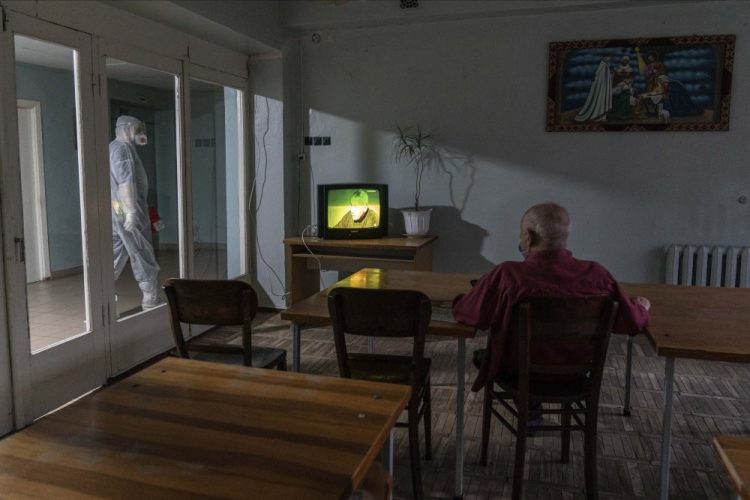 (Foto: SITA/AP Photo/Evgeniy Maloletka)