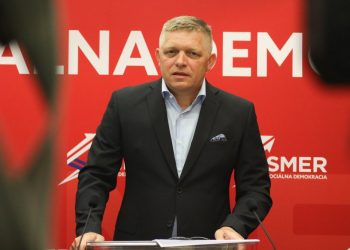 Predseda strany SMER-SD Robert Fico (Foto: SITA/Alexandra Čunderlíková)