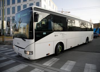 Ilustračný obrázok: Autobus spoločnosti ARRIVA Mobility Solutions vchádza do autobusovej stanice Nivy v Bratislave. Bratislava, 15. november 2021 (Foto: SITA/Branislav Bibel)