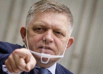 Robert Fico (Foto: SITA/Branislav Bibel)
