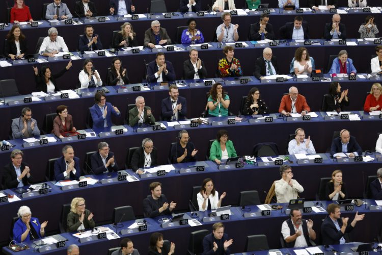Európsky parlament (Foto: SITA/AP Photo/Jean-Francois Badias)
