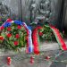 Dňa 22. júna, v Deň pamäti a smútku, zamestnanci veľvyslanectiev Ruska a Bieloruska na Slovensku položili kvety k vojenskému pamätníku Červenej armády Slavín v Bratislave (Foto: facebook.com/ambasadarus)