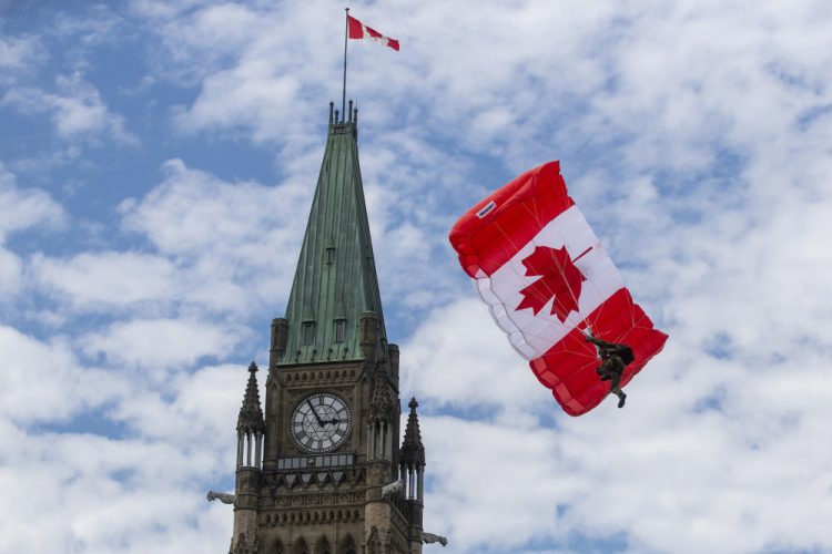 (Foto: SITA/A//Lars Hagberg/The Canadian Press)