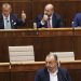 Sprava: Podpredsedovia NR SR Gábor Grendel, Peter Pčolinský, predseda NR SR Boris Kollár a poslanec NR SR za hnutie Obyčajný ľudia a nezávislé osobnosti (OĽaNO) Lukáš Kyselica (v popredí) počas zasadnutia 75. schôdze Národnej rady SR. Bratislava, 8. november 2022. (Foto: SITA/Branislav Bibel)