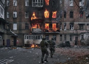 Iistračný záber z vojny na Ukrajine (Foto. SITA/AP Photo/LIBKOS)