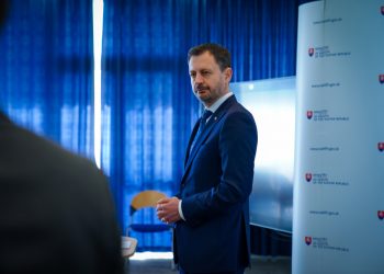 Poverený premiér SR Eduard Heger počas tlačovej konferencie po prevzatí Ministerstva zdravotníctva SR. Bratislava, 3. marec 2023 (Foto: SITA/Úrad vlády SR)