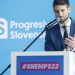 Predseda hnutia Progresívne Slovensko Michal Šimečka počas snemu hnutia Progresívne Slovensko. Bratislava, 7. máj 2022 (Foto: SITA/Branislav Bibel)