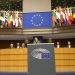 Predsedníčka Európskeho parlamentu Roberta Metsolaová (uprostred) reční počas plenárneho zasadnutia Európskeho parlamentu v Bruseli v stredu 29. marca 2023 (Foto: SITA/AP Photo/Virginia Mayo)