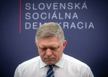 Predseda strany Smer-SD Robert Fico (Foto: SITA/Diana Černáková)