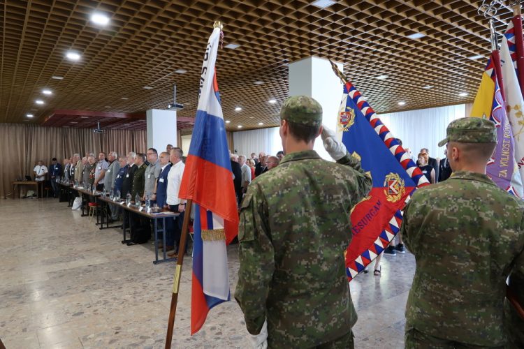 Pohľad na rokovanie XVII. zjazdu SZPB v Poprade v roku 2019, kde vo voľbe predsedu SZPB tesne nad V. Longauerom zvíťazil P. Sečkár (Foto: Vladimír Mikunda)