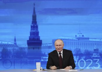 Ruský prezident Vladimir Putin reční počas výročnej tlačovej konferencie v Moskve, Rusko, vo štvrtok 14. decembra 2023 (Foto: SITA/AP/Gavriil Grigorov, Sputnik, Kremlin)